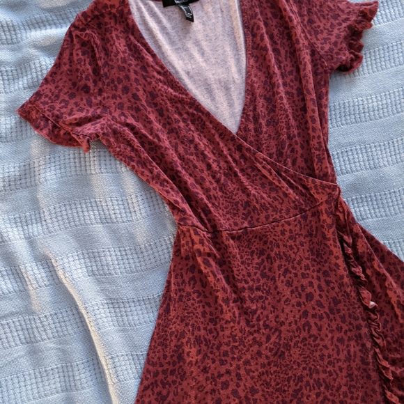 Forever 21 flirty mini dress - Picture 2 of 4